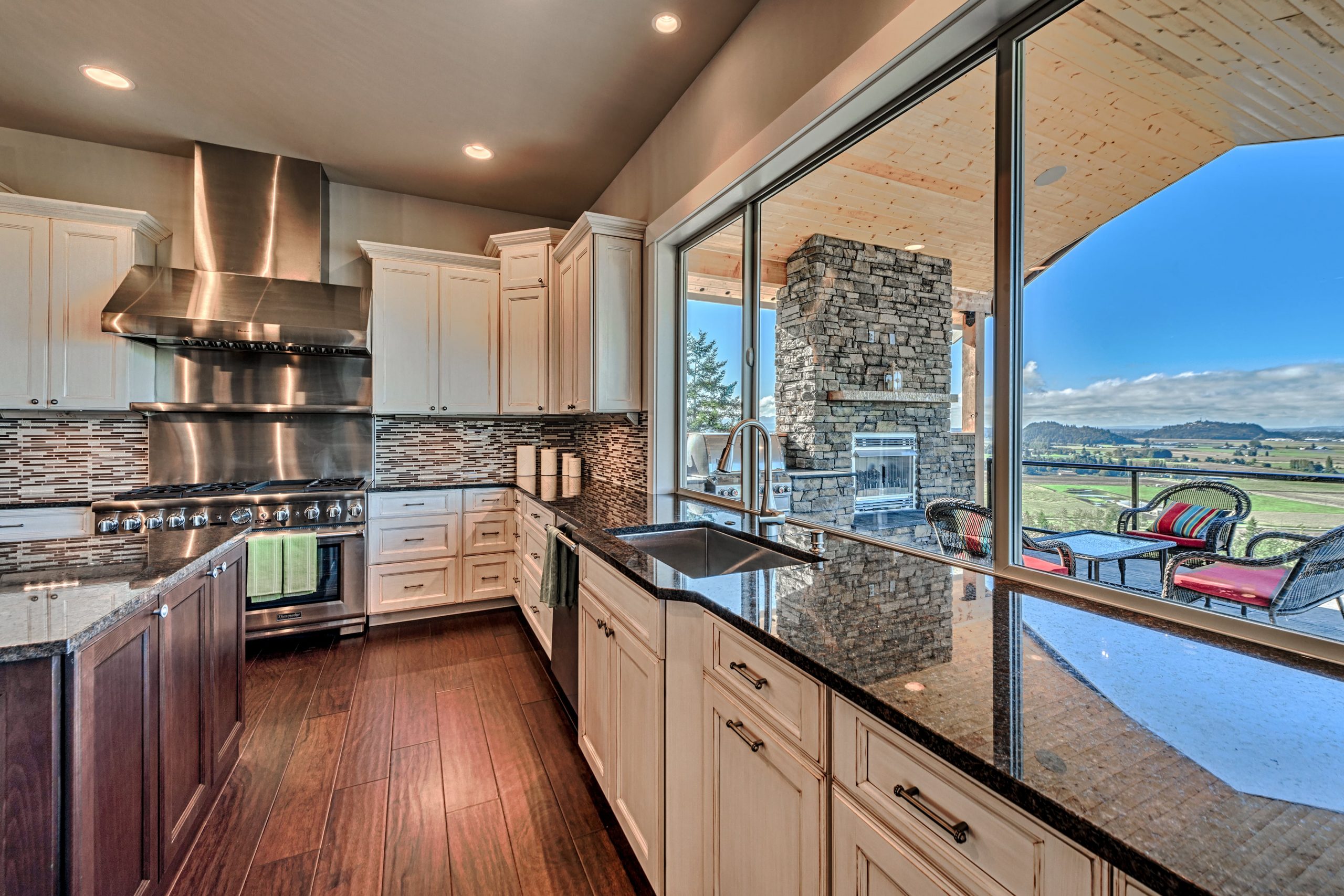 AvalonWay7622-mcmanusphoto_0062_HDR-min