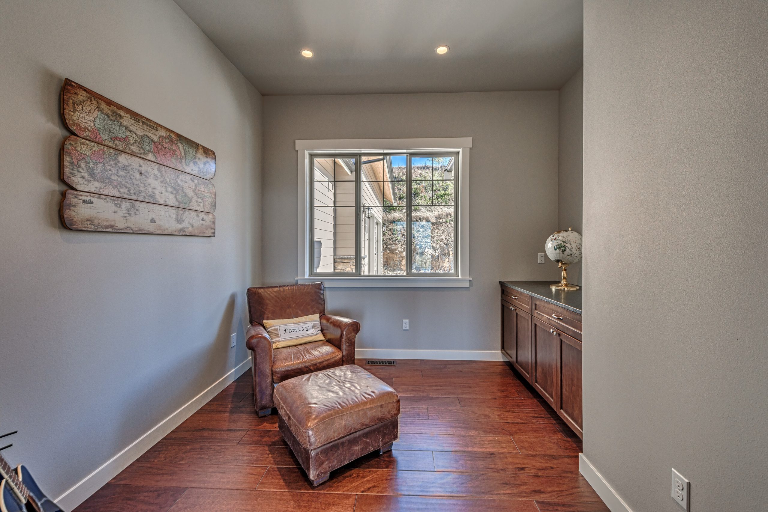 AvalonWay7622-mcmanusphoto_0111_HDR-min