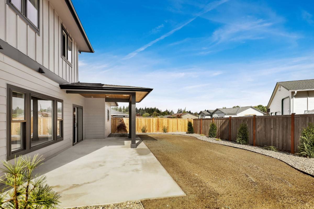 009_1719_Hillcrest (Custom)