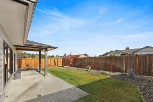 011_1715_Hillcrest_Piazza (Custom)