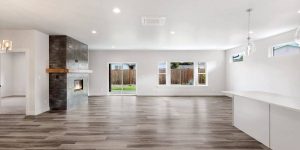 025_1715_Hillcrest_Piazza (Custom)