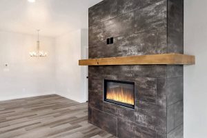 032_1715_Hillcrest_Piazza (Custom)