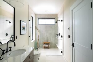 38-890 Burlington Heights-28-min