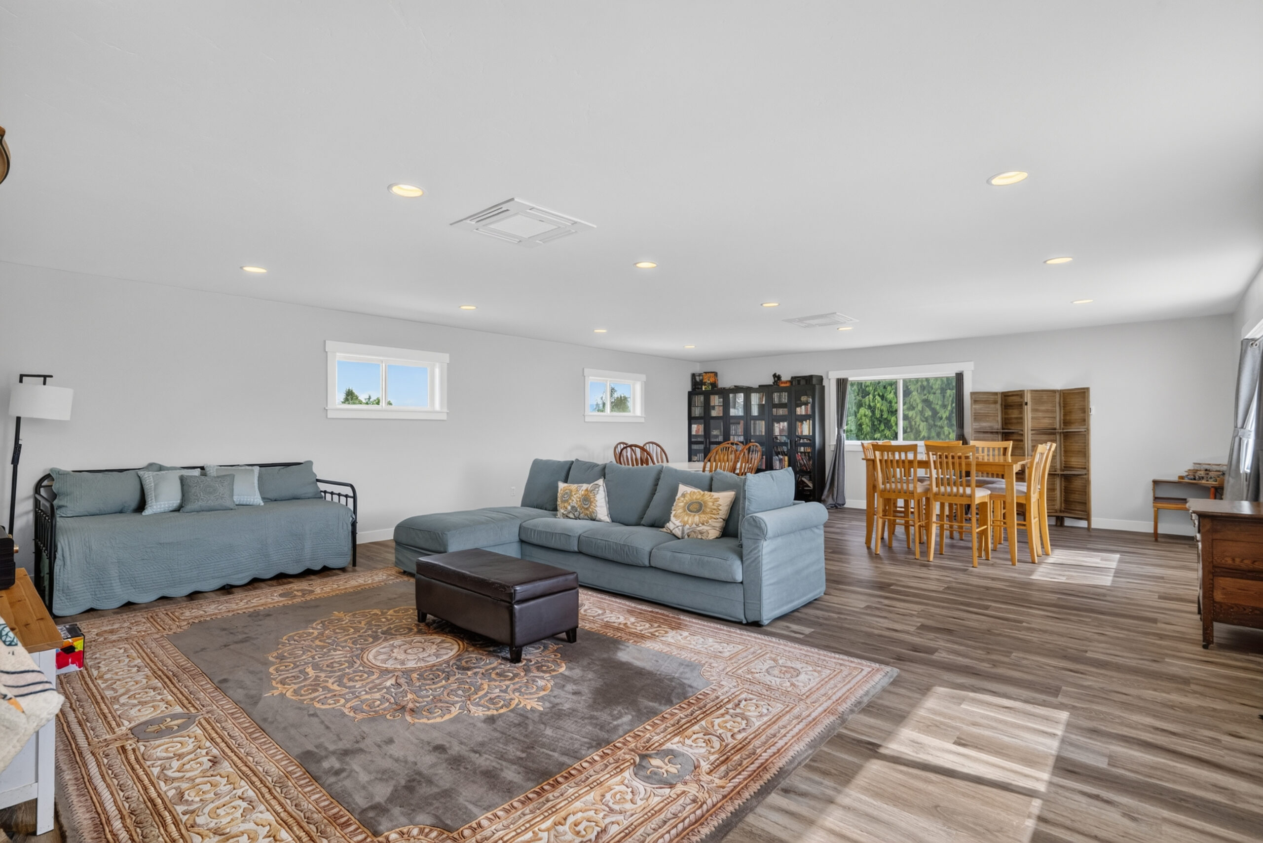 05-14735 Avon Allen Rd-1